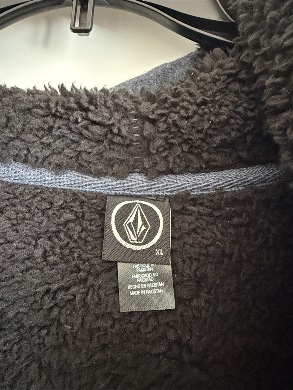 Volcom Sherpa Jacket - Picture 3 of 3